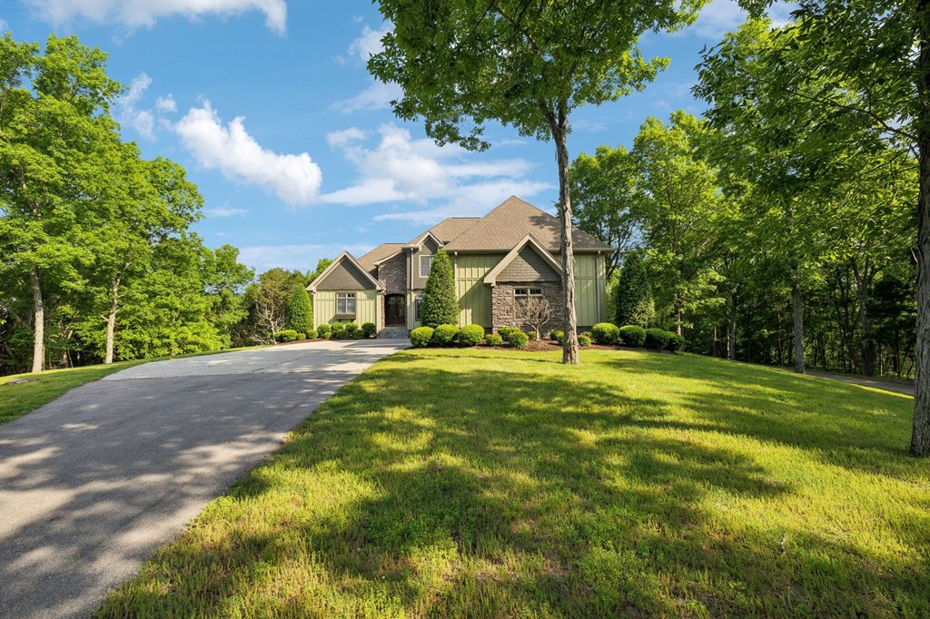 150 Valley Vista Drive