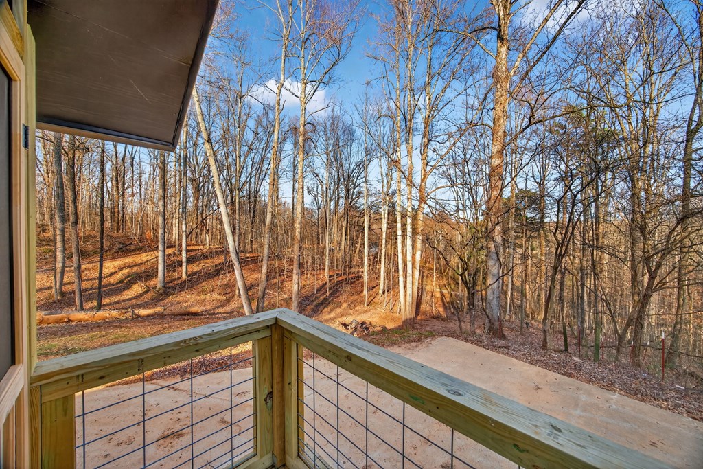 804 Standing Stone Park Highway