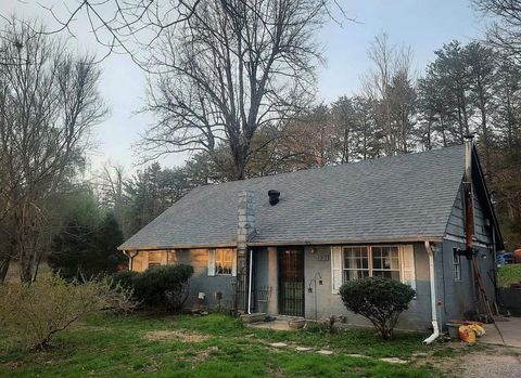 157 Hickory Ave Monterey TN 38574