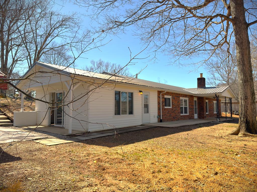 1152 Dogwalk Rd - Photo 4