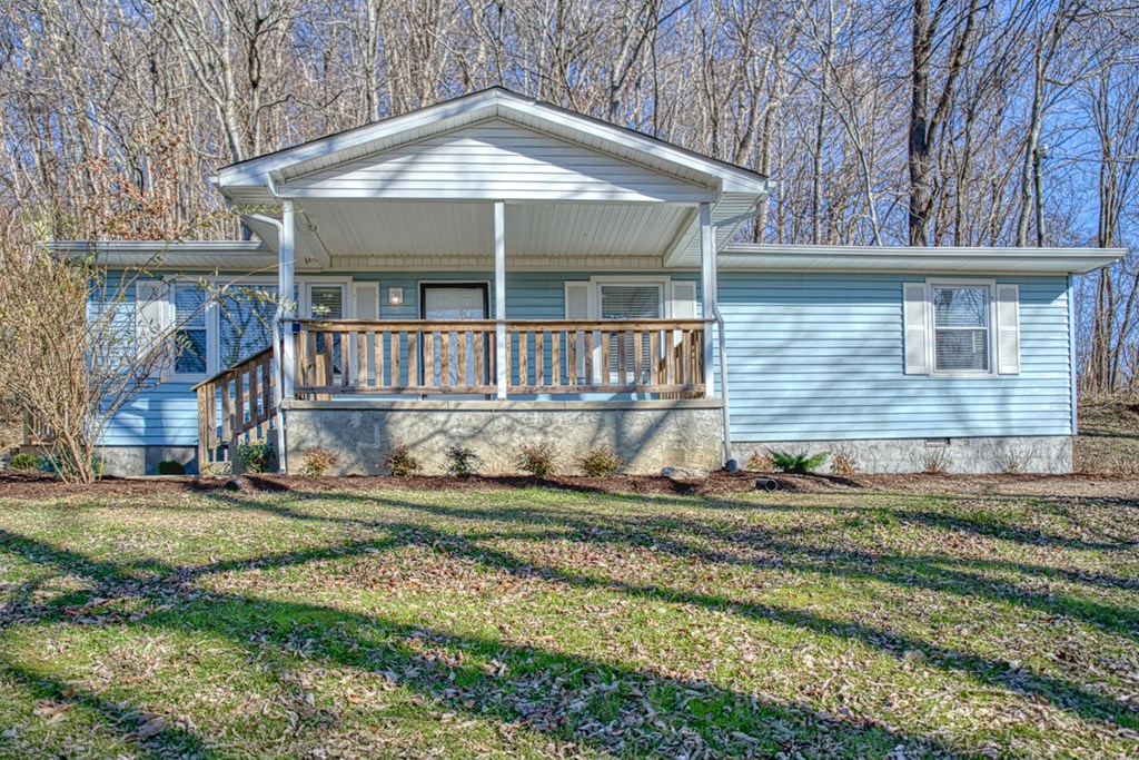 162 Schelley Knob Ln