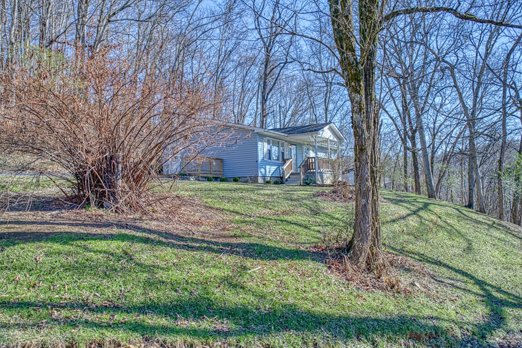 162 Schelley Knob Ln