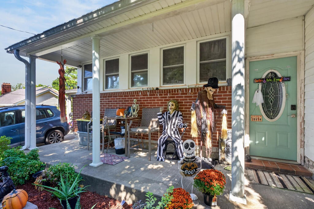 635 Jefferson Ave E