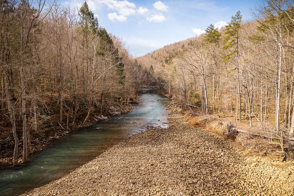 0 Parkstown Rd./East Fork Obey River