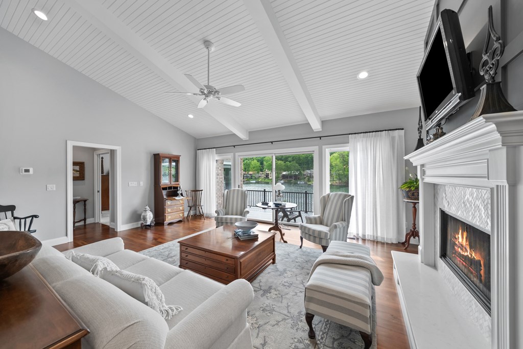 150 Motthaven Drive
