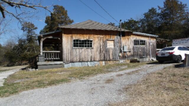 1586 Needmore Road