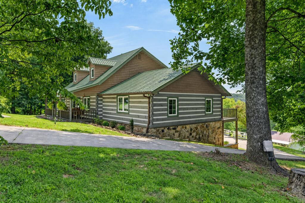 472 Mountain Drive - Photo 4