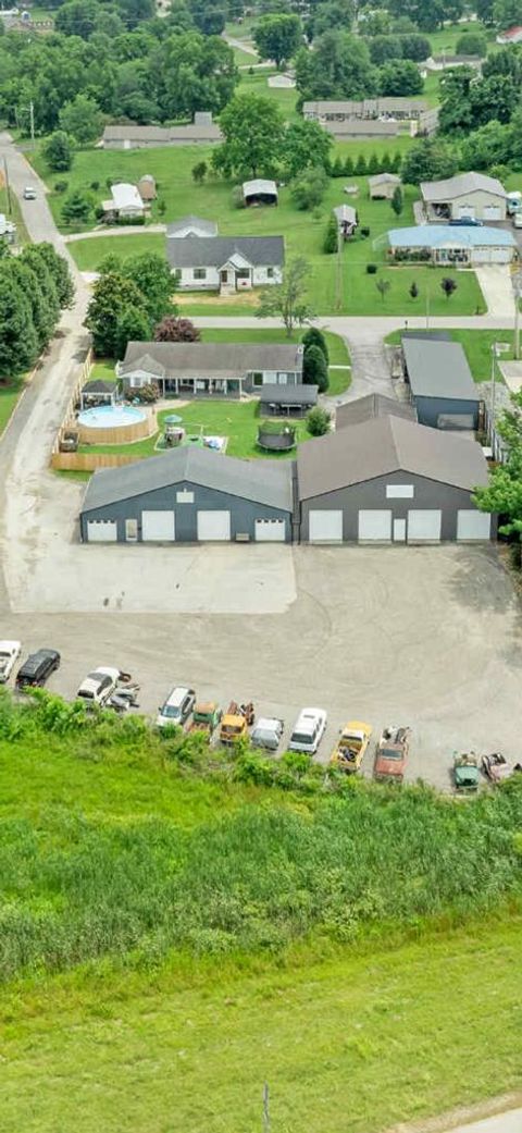 202 W 7th St Livingston TN 38570