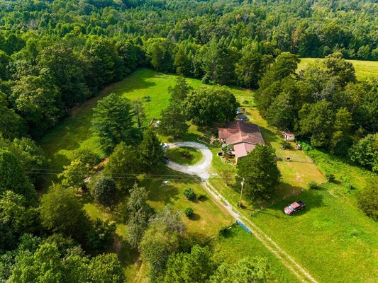 250 SMITH LN, COOKEVILLE, TN 38501 - Image b3c0e4d89ada440fdee2ebba24451a45/1880598610
