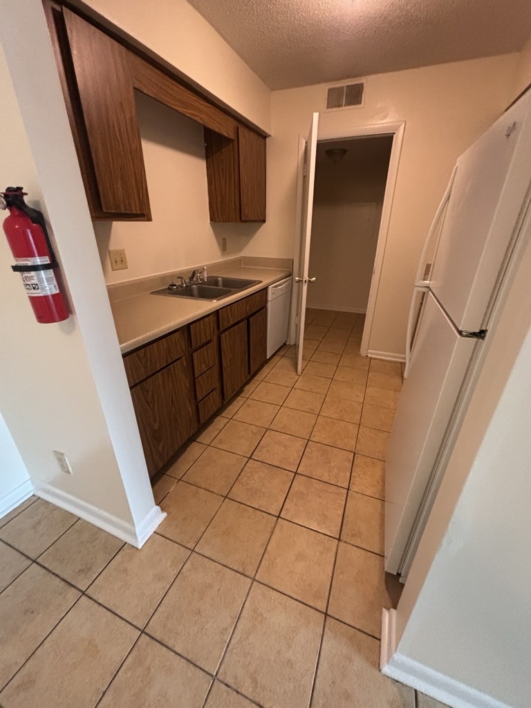 235 Vinewood Rd Unit C7