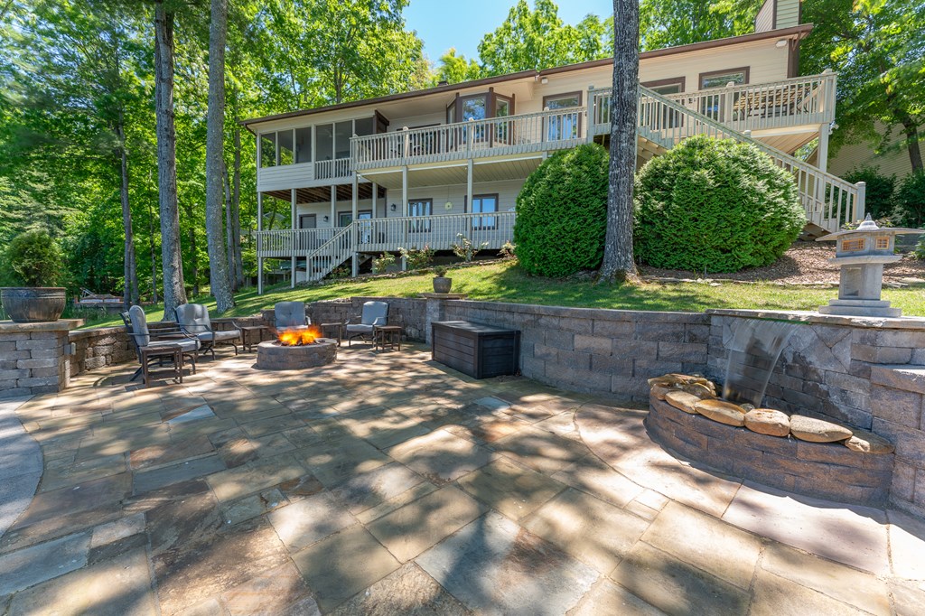 Crossville, Tennessee, 38558, United States, 4 Bedrooms Bedrooms, ,4 BathroomsBathrooms,Residential,Active,2052072