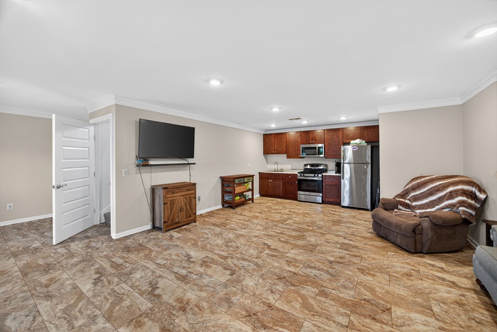 Crossville, Tennessee, 38558, United States, 4 Bedrooms Bedrooms, ,4 BathroomsBathrooms,Residential,Active,2052072