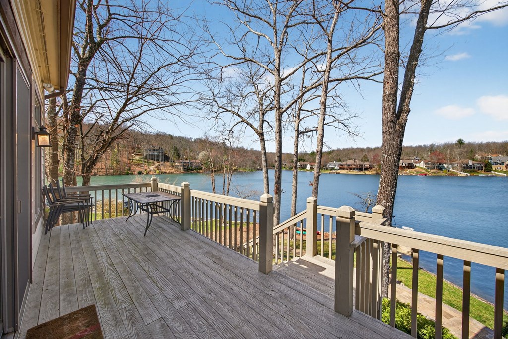 Crossville, Tennessee, 38558, United States, 4 Bedrooms Bedrooms, ,4 BathroomsBathrooms,Residential,Active,2052072
