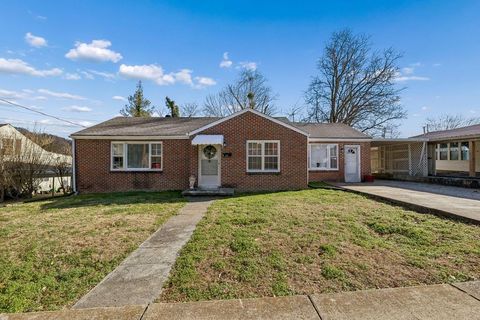 104 Davis Street N Carthage TN 37030