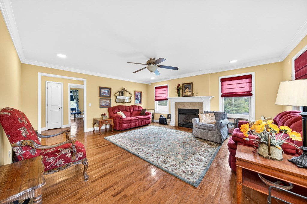 491 Autumn Hills Dr