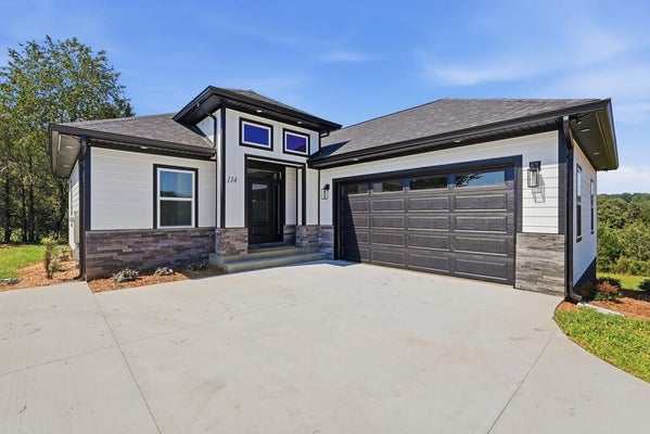 114 RIVER FRONT DR, SPARTA, TN 38583 - Image ce671500881daa6fddd886cd39eea044/3989772963
