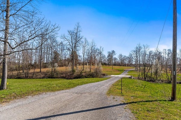 7 HEATHER HTS, BRADYVILLE, TN 37026 - Image dbb211ccc445ff251ca974970d88f16f/3537132976
