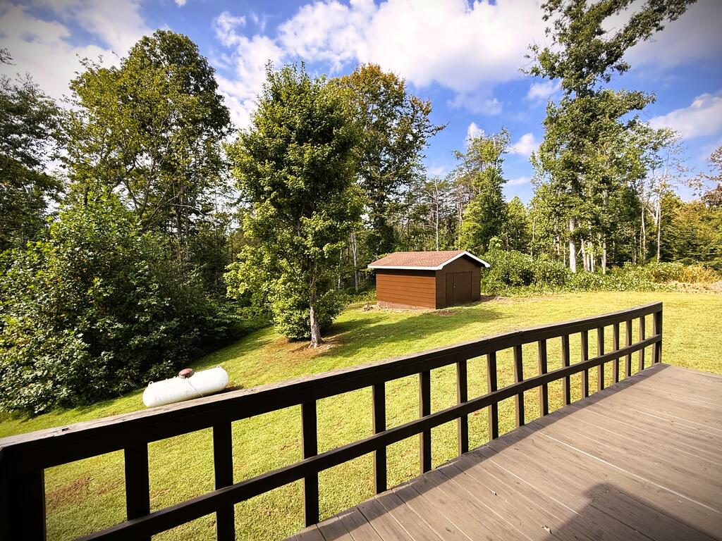 2239 Hilham Hwy - Photo 4