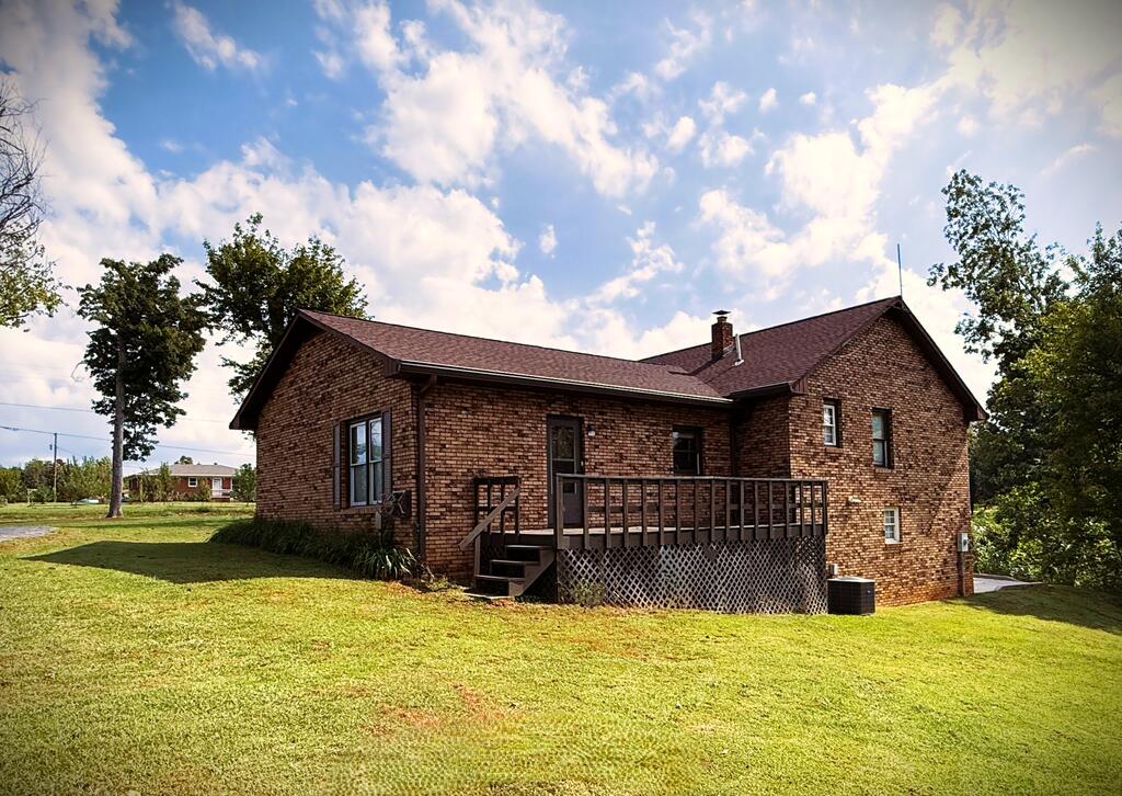 2239 Hilham Hwy - Photo 3