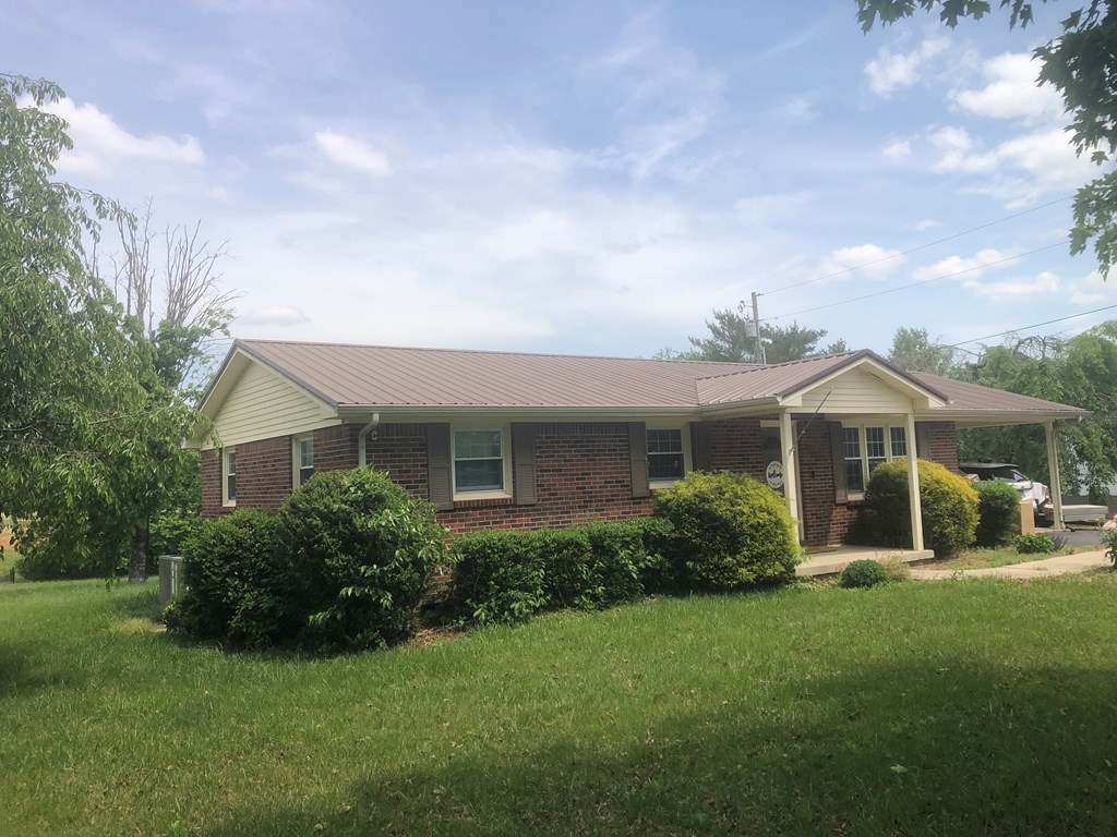 1567 Clemmons Road - Photo 2