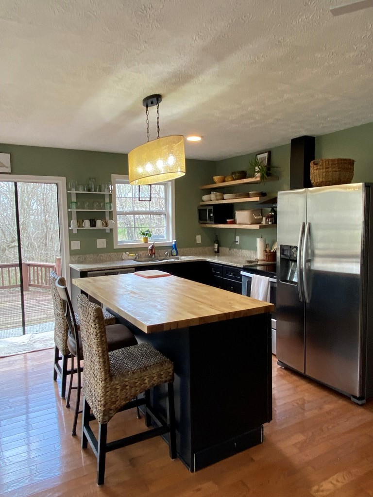 5079 Eagles Cove Rd.