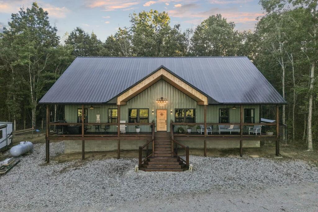 218 Buckeye Ln