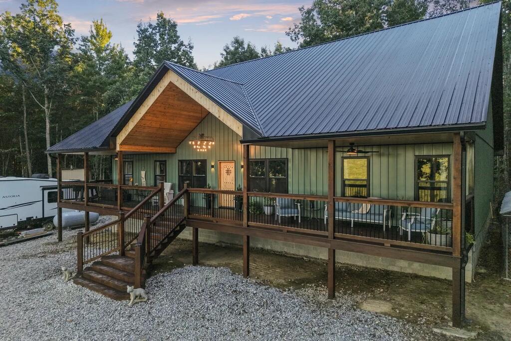 218 Buckeye Ln