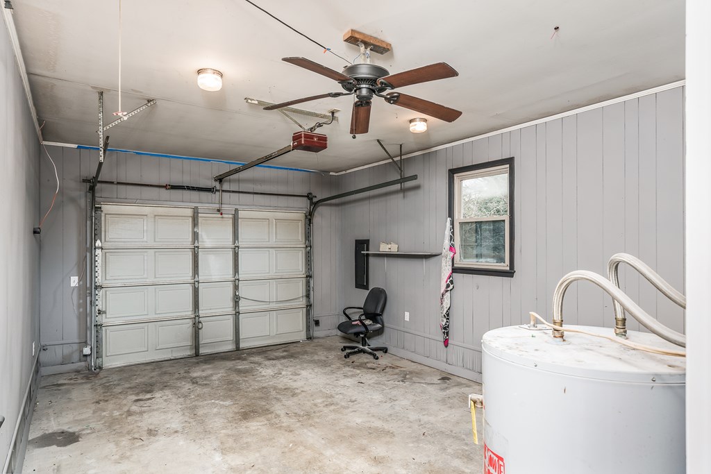 1556 Flintwood Avenue