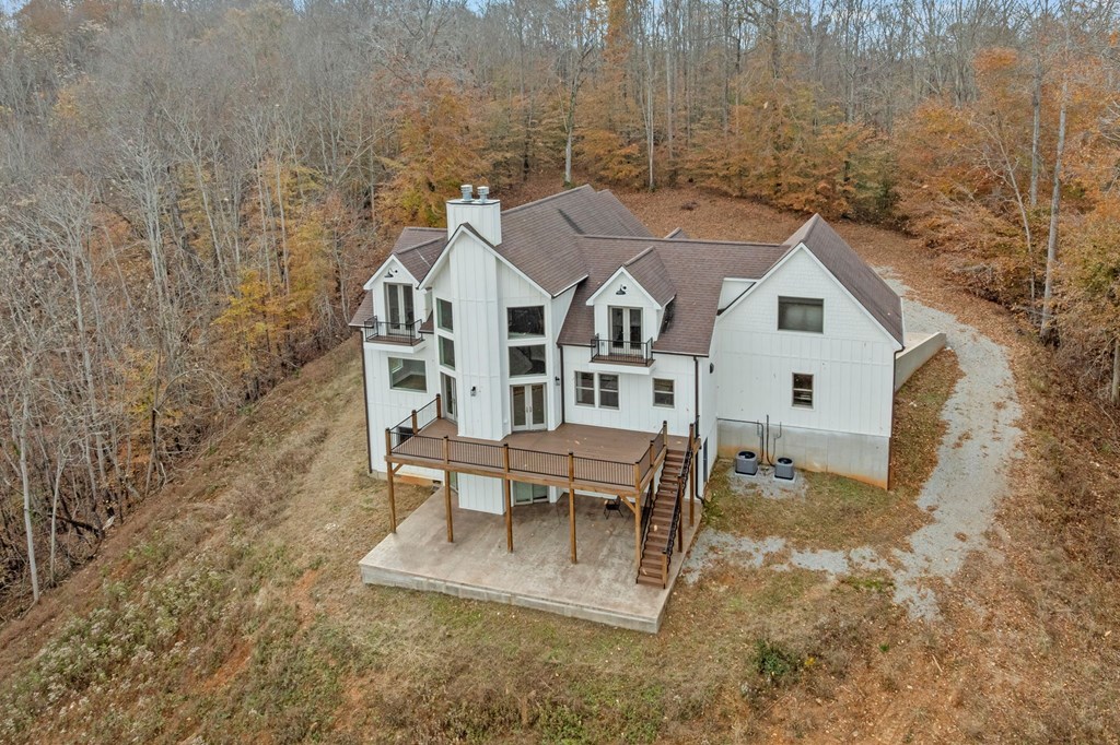 Byrdstown, Tennessee, 38549, United States, 5 Bedrooms Bedrooms, ,5 BathroomsBathrooms,Residential,Active,1994961