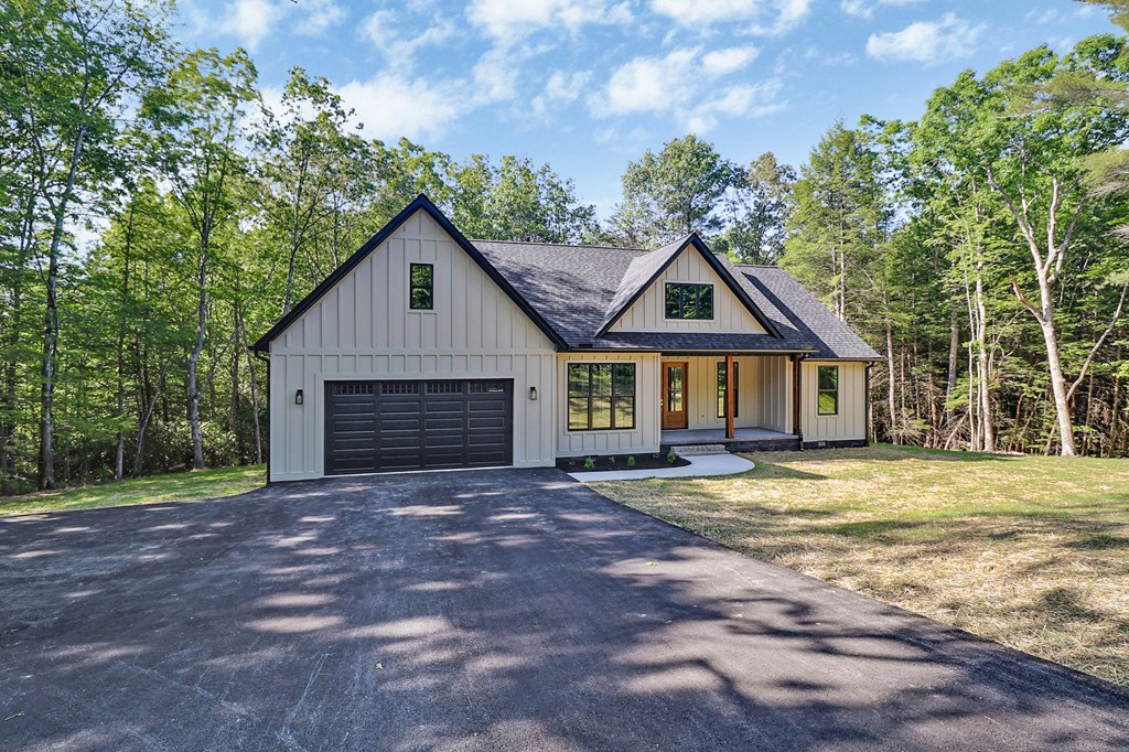 1452 Model Farm Rd