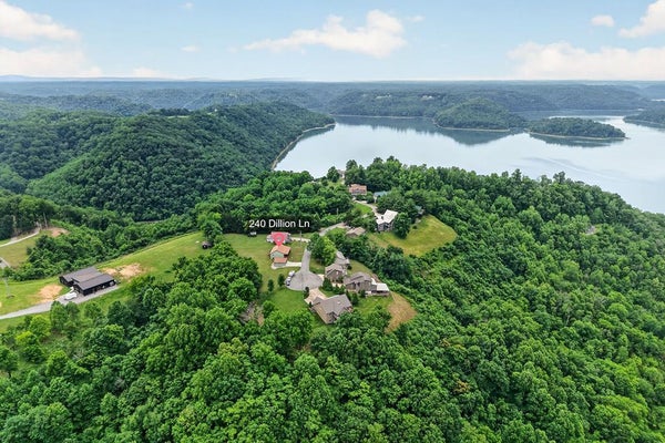 240 DILLON LN, BAXTER, TN 38544 - Image fc0a4fe331d6d2fe19ca6e72f25c6cb7/2671906032