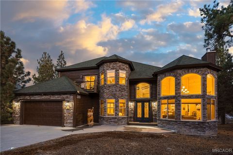 Photo of 325 Stony Creek Road, Big Bear Lake, CA 92315 (MLS # 32502211)