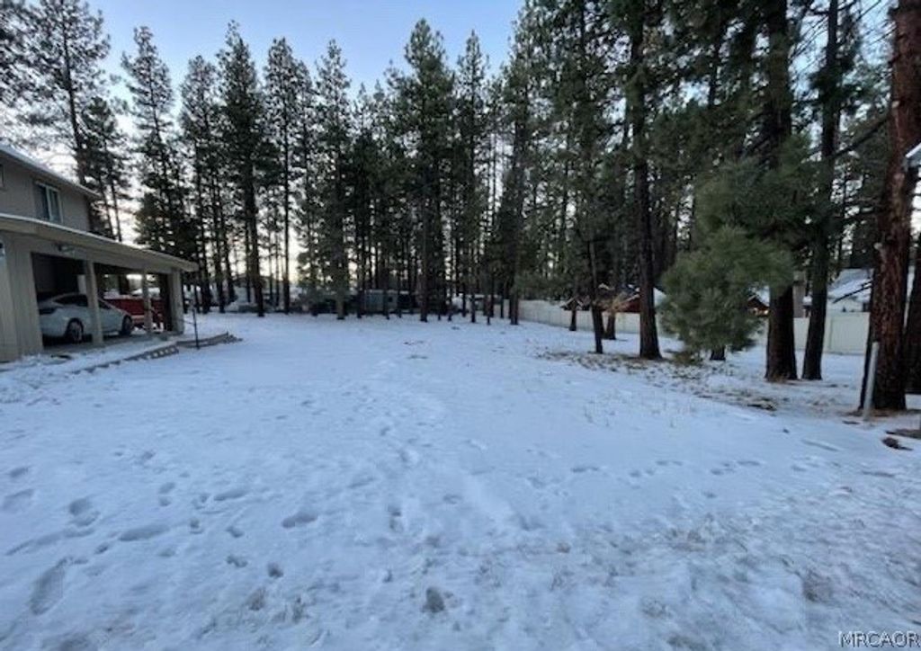 Photo of 440 Knight Avenue, Big Bear Lake, CA 92315 (MLS # 32601049)