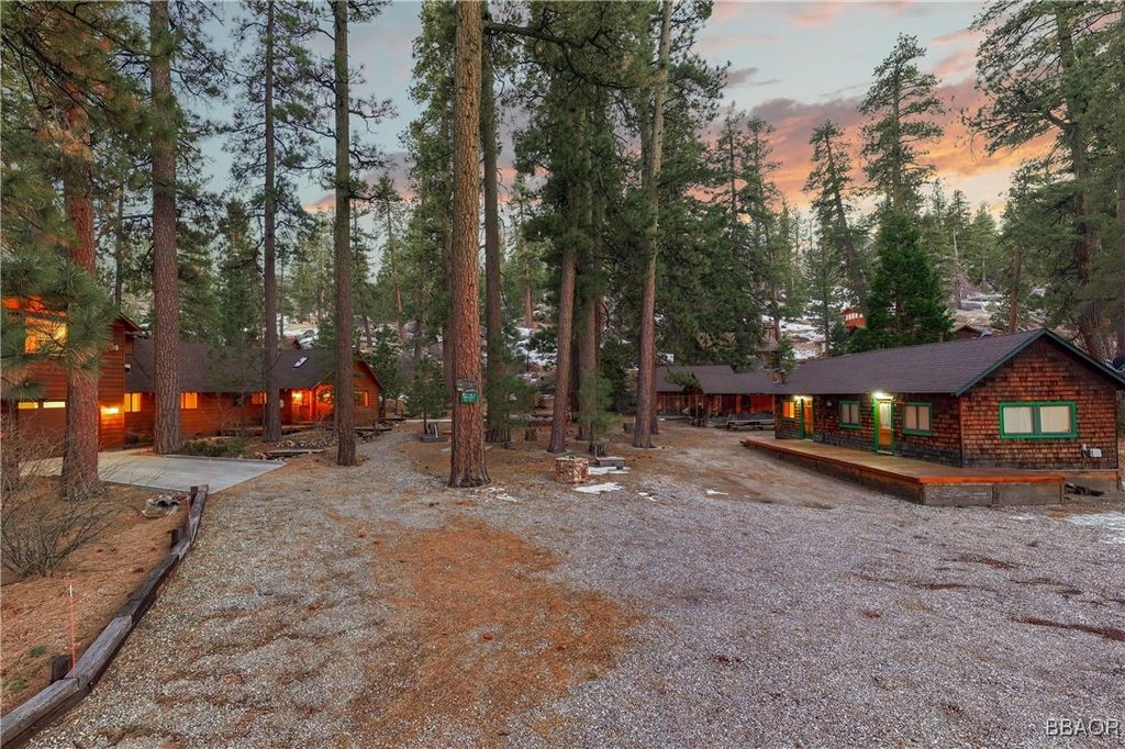Photo of 39585 Lakeview Pines Road, Big Bear Lake, CA 92315 (MLS # 32500081)