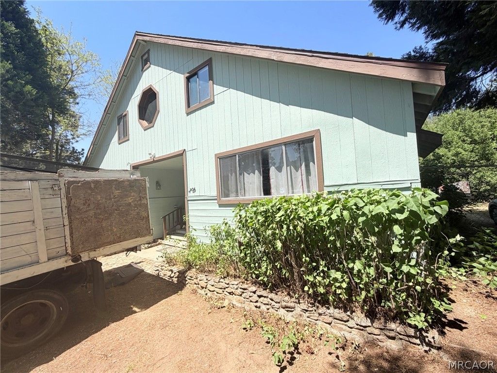 Photo of 295 Spruce Drive, Cedar Glen, CA 92325 (MLS # 32601074)
