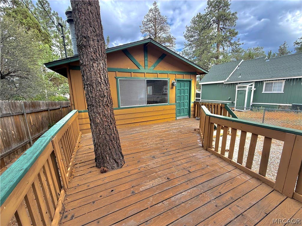 Photo of 551 Highland Lane, Sugarloaf, CA 92386 (MLS # 32601711)