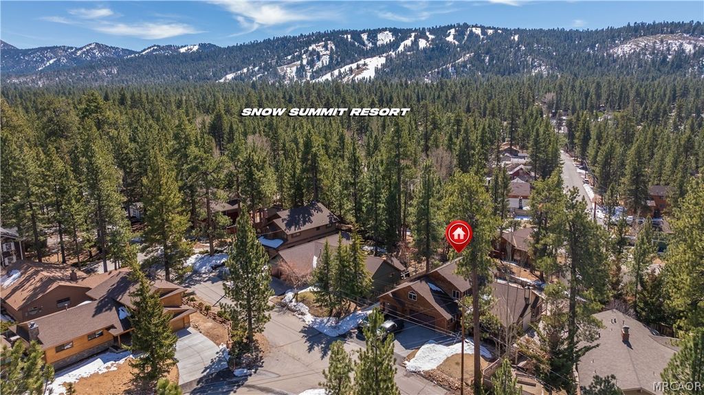 Photo of 41537 Mockingbird Drive, Big Bear Lake, CA 92315 (MLS # 32600336)