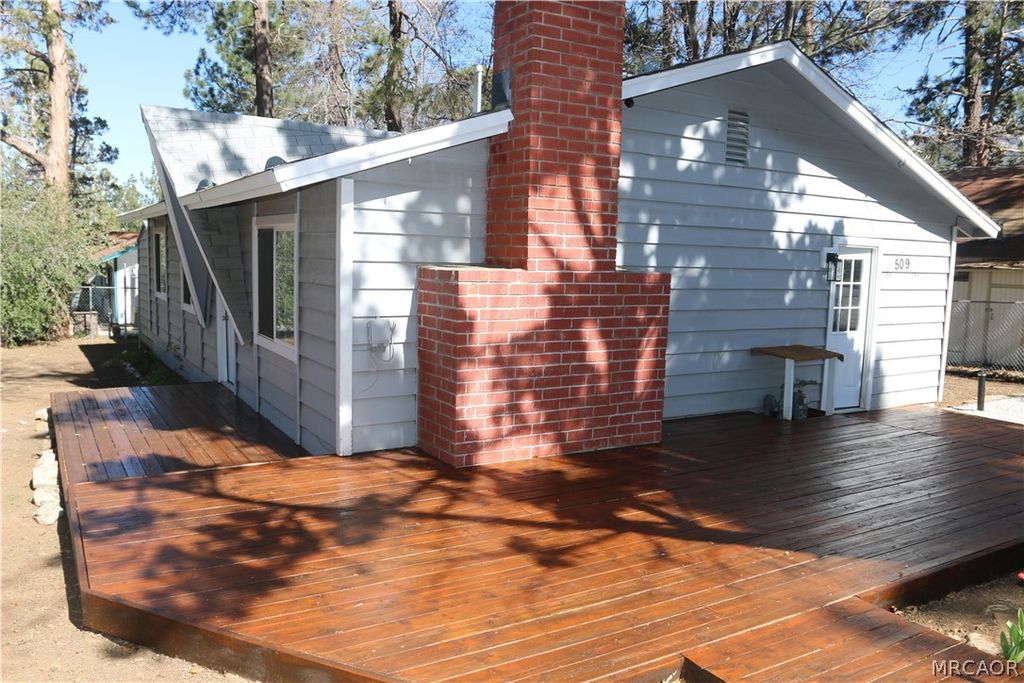 Photo of 509 Moreno Lane, Sugarloaf, CA 92386 (MLS # 32600955)
