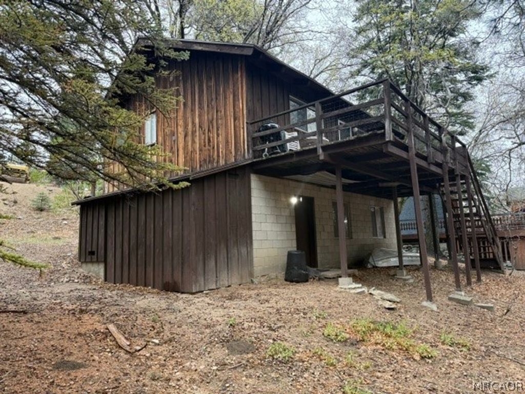 Photo of 33036 Maple Lane, Green Valley Lake, CA 92341 (MLS # 32601000)