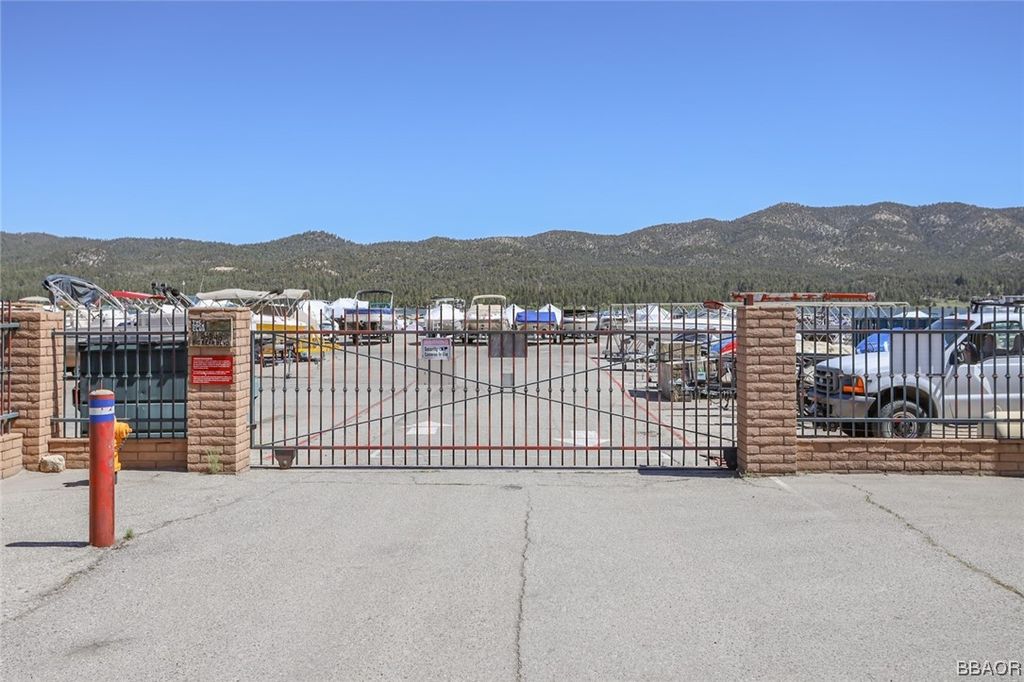 Photo of 400 Pine Knot Boulevard #C-10, Big Bear Lake, CA 92315 (MLS # 32300900)