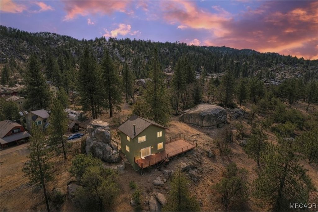 Photo of 33334 Forrest Drive, Arrowbear, CA 92382 (MLS # 32600166)
