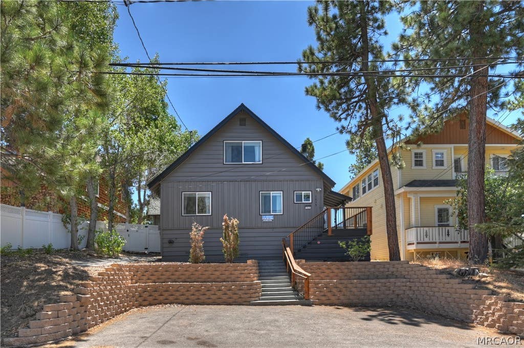 Photo of 1035 Butte Avenue, Big Bear City, CA 92314 (MLS # 32601799)