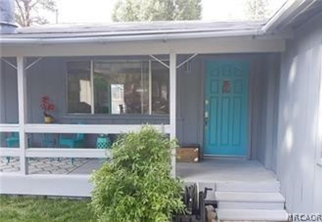 Photo of 657 W Valley Boulevard, Big Bear City, CA 92314 (MLS # 32601035)