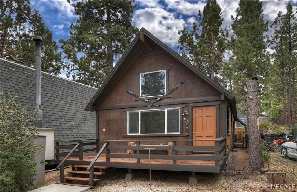 Photo of 220 E Angeles Boulevard, Big Bear City, CA 92314 (MLS # 32502868)