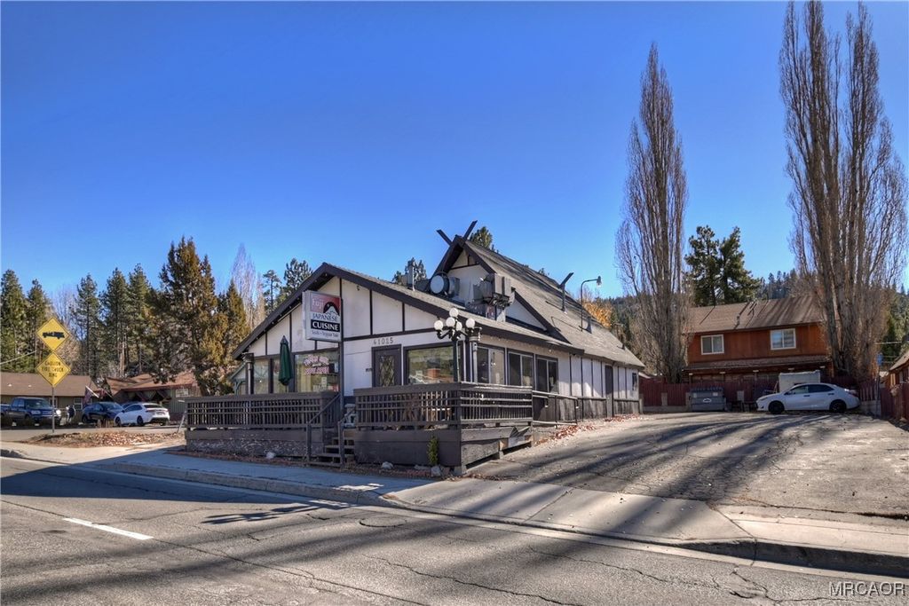 Photo of 41025 Big Bear Boulevard, Big Bear Lake, CA 92315 (MLS # 32502766)