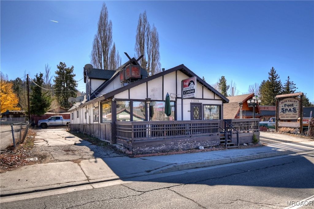 Photo of 41025 Big Bear Boulevard, Big Bear Lake, CA 92315 (MLS # 32502766)