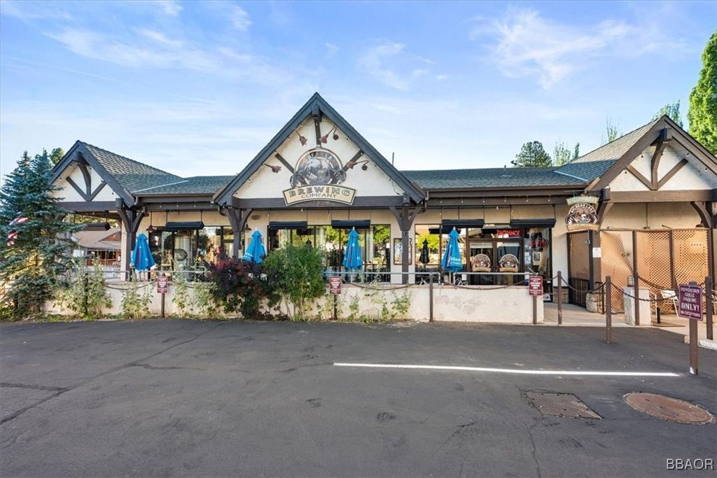 Photo of 40827 Stone Road, Big Bear Lake, CA 92315 (MLS # 32502089)