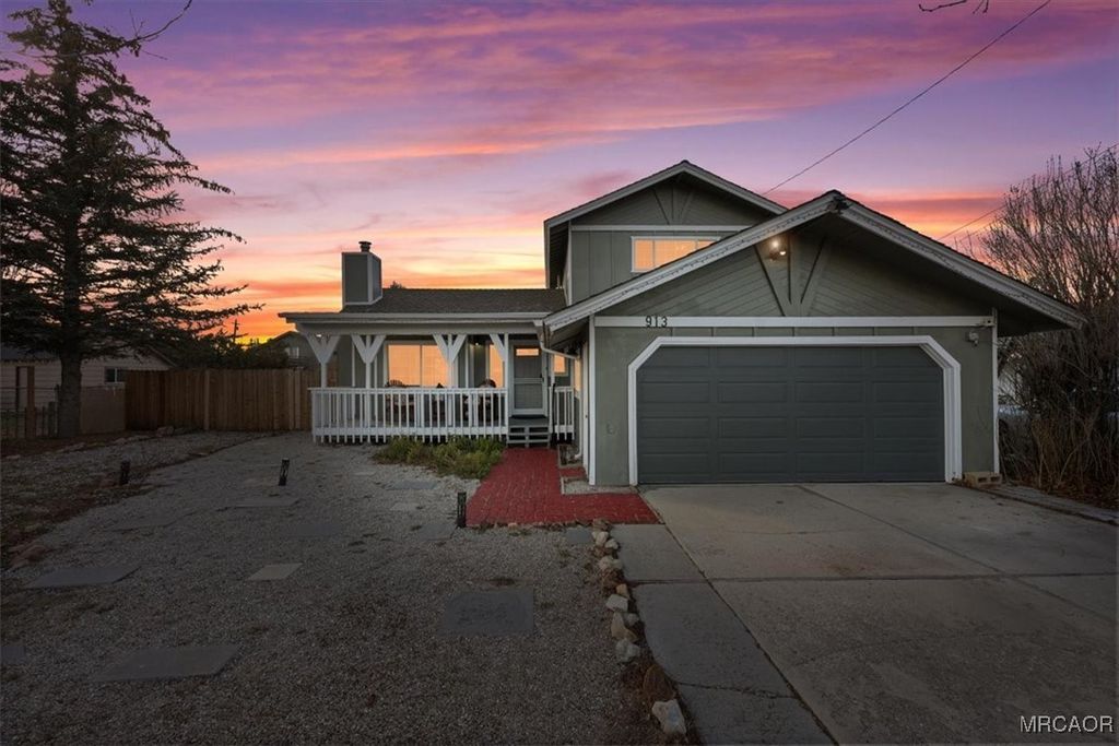 Photo of 913 Mount Doble Drive, Big Bear City, CA 92314 (MLS # 32600039)
