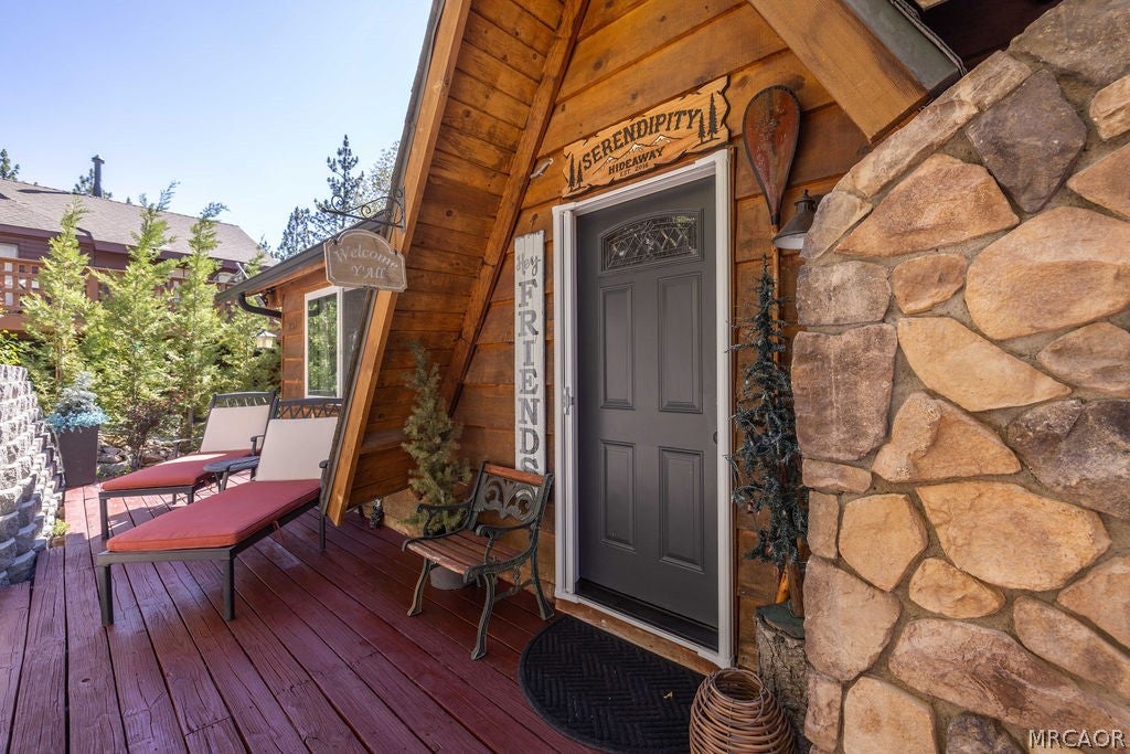 Photo of 1126 Crags Lane, Fawnskin, CA 92333 (MLS # 32601560)