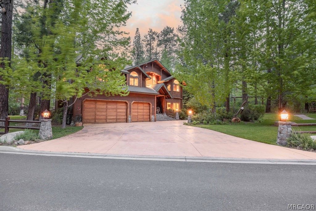 Photo of 41470 Stonebridge Road, Big Bear Lake, CA 92315 (MLS # 32601183)